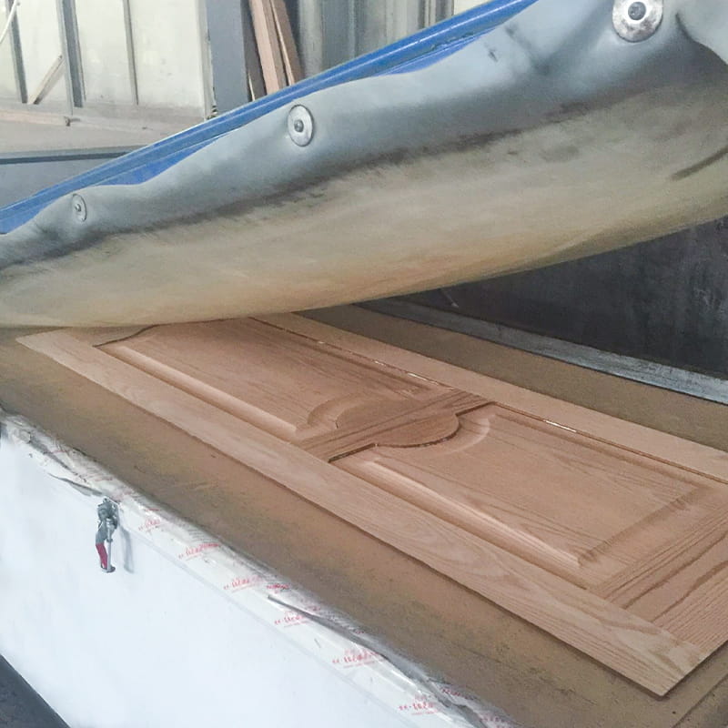 LM130 El Uygulamalı Ahşap Kaplama Yapıştırıcısı